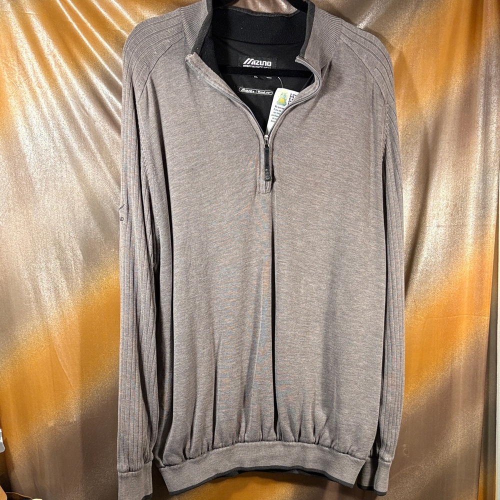 Mizuno Men's‎ Zip-Up XL lined Gray Sweater. Box 410